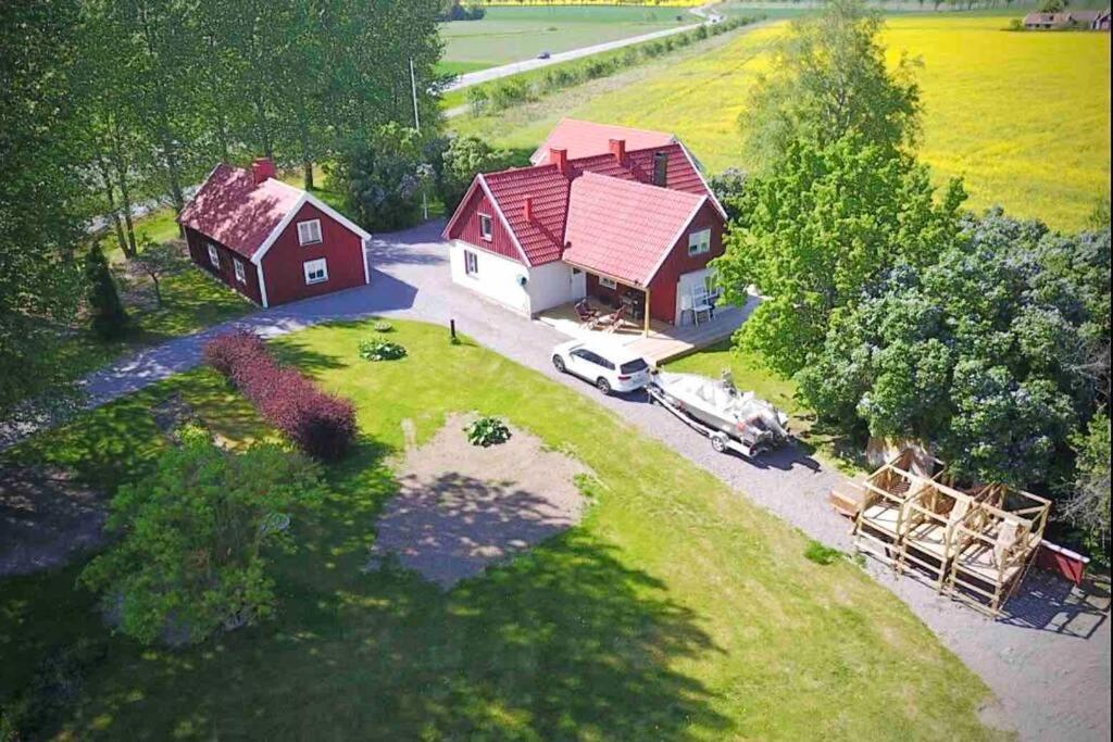 Eget Hus Med Bra Laege Och Toppstandard Linkoping Bagian luar foto